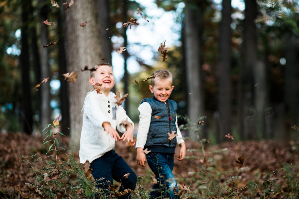 family photography, brothers, fall, leaves, saratoga spa state park